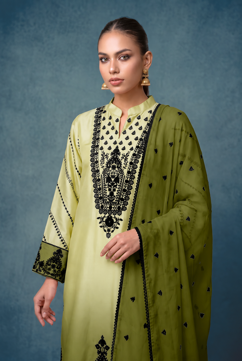 Safa Luxury Trendz Satin 3-Piece Suit