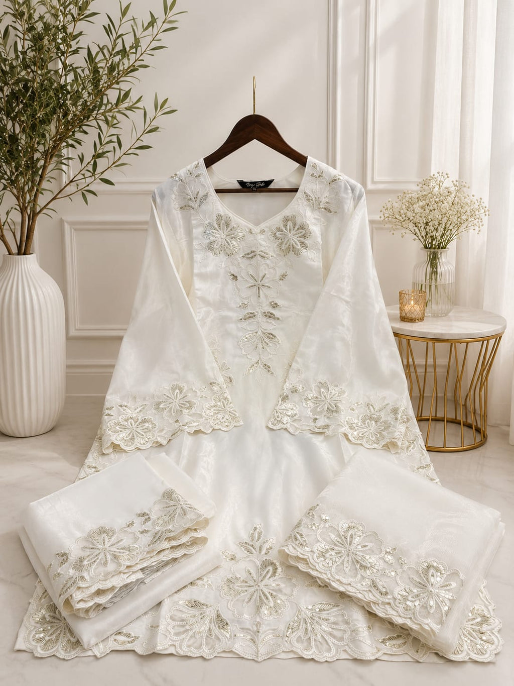 Zoya Studio ZS-1241 Roman Glass 3-Piece Suit product image 4